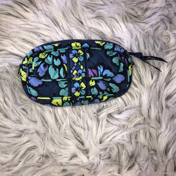 Vera Bradley Small makeup bag - Picture 1 of 3